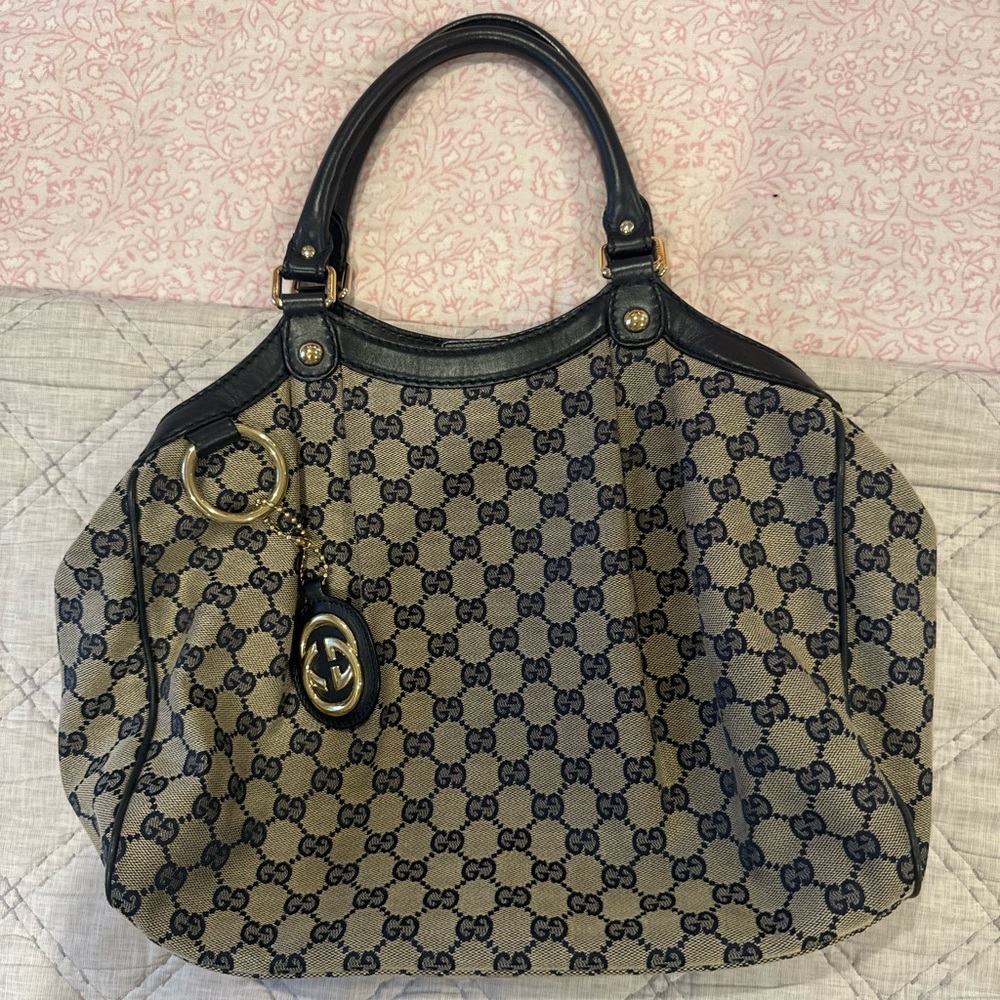 Gucci Sukey Bag Authentic Medium - image 1